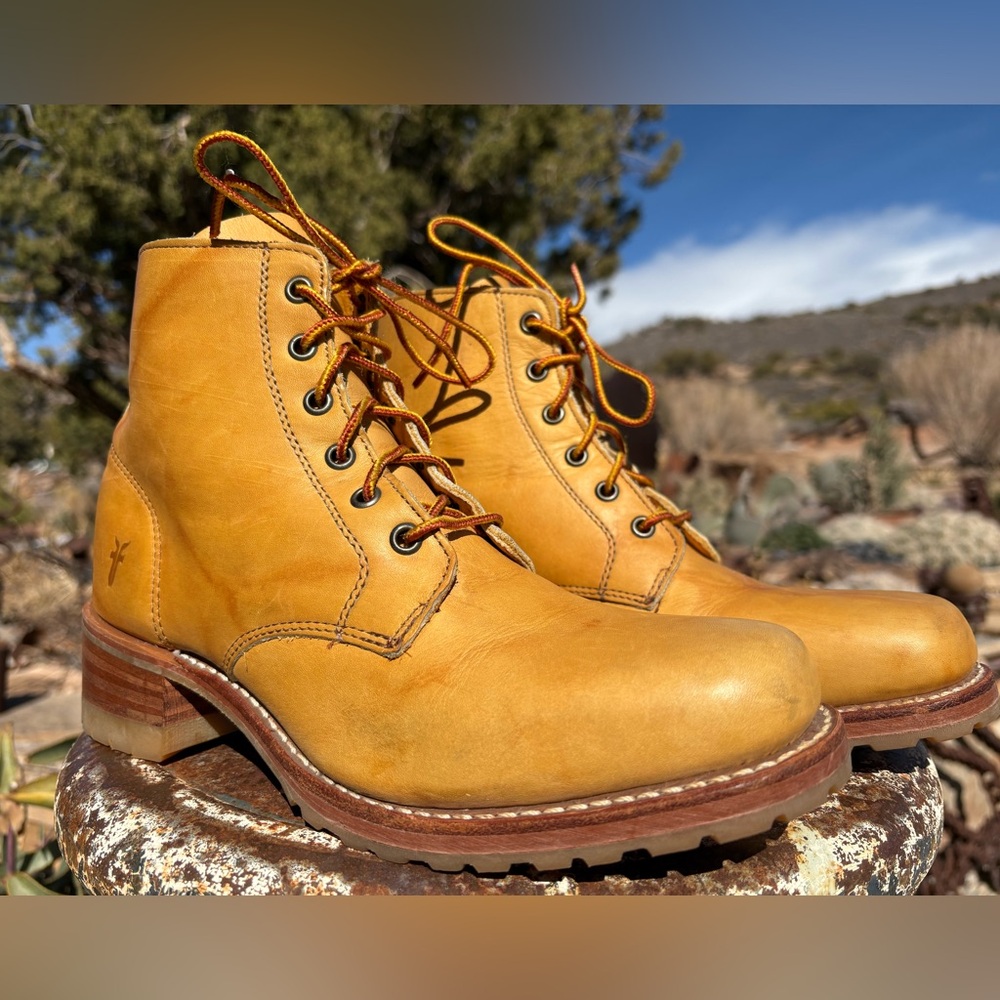 FRYE Short Lug Sole Lace Up Boots Banana With Sunrise Marbling - Picture 7 of 16